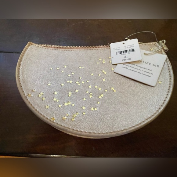 Gold make up case with stars. - Picture 1 of 3